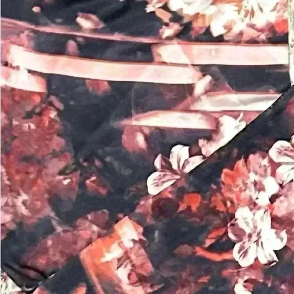 FREE ✅Floral Print Leggings - Picture 3 of 11